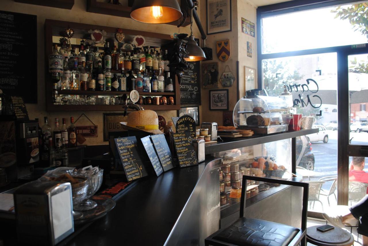 Lombardo Acomodação com café da manhã Roma Exterior foto
